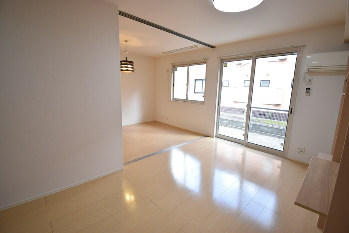 プラージュ屋島|ＬＤＫ１１帖～室６帖
