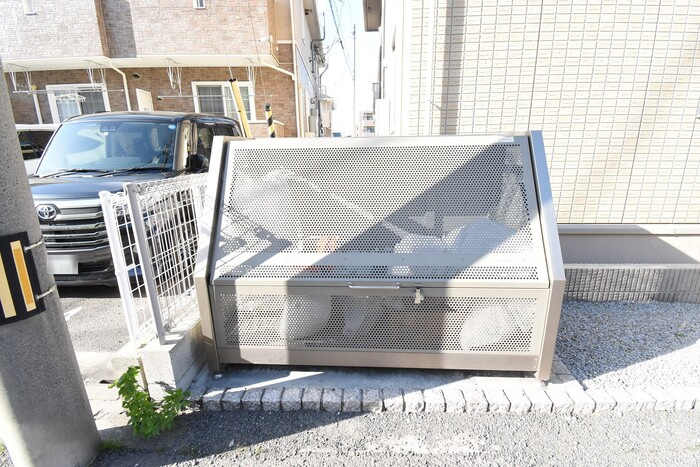 メゾンシャルム春日|ゴミ置場