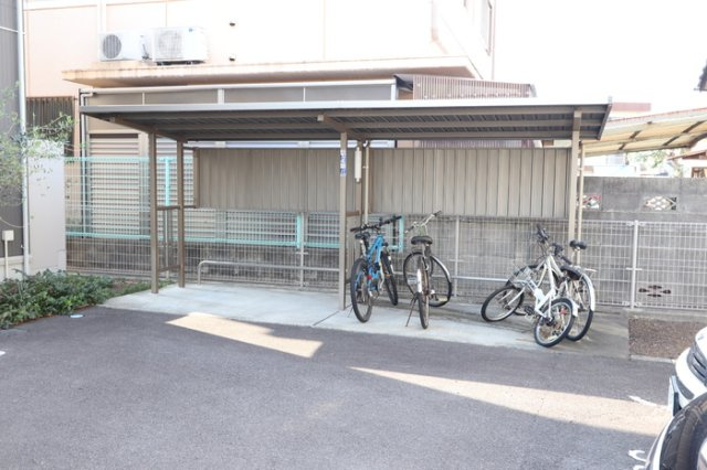 リーバス・E・イノセント B棟のその他共用部分|駐輪場