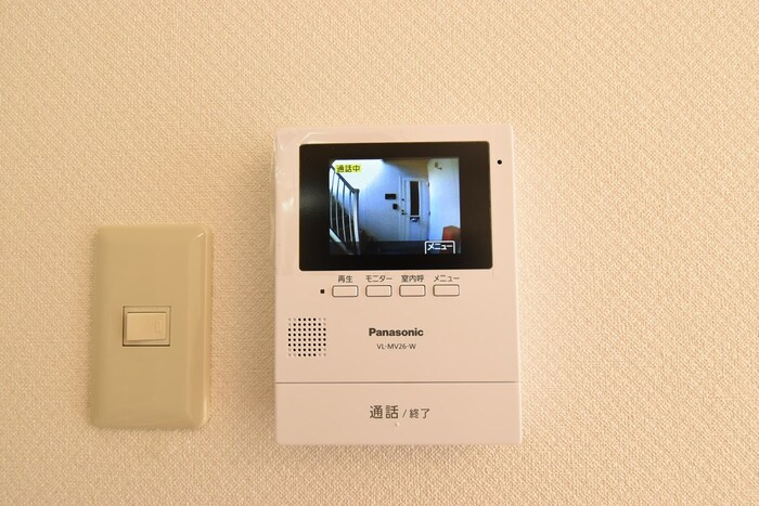 ラフィーネ E棟|録画機能付きTVインターホン