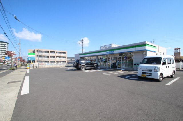 ルコネッサンス|ファミリーマート高松伏石町店（358ｍ）