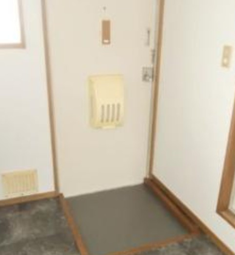 エステートパレス入間の玄関