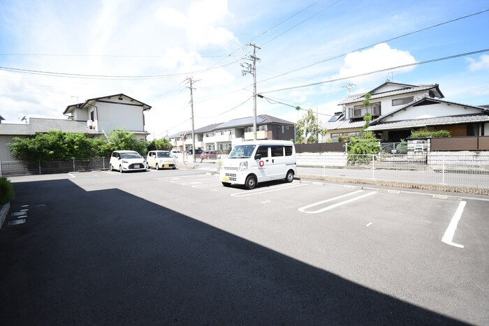 D-room かりゆしの駐車場|駐車場