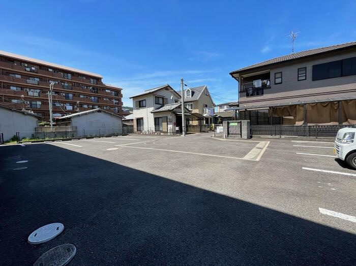 アンビエンテ花ノ宮の駐車場|駐車場