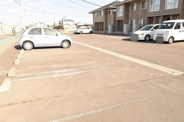 アルフレッサの駐車場|駐車場