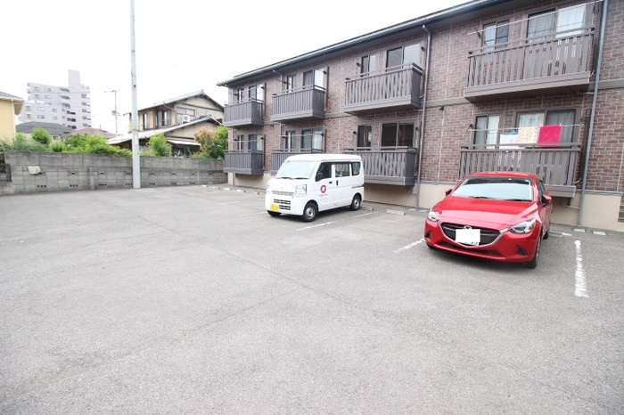 クリエ ガーデンの駐車場|駐車場