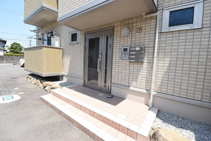 キュベレイのエントランス|エントランス
