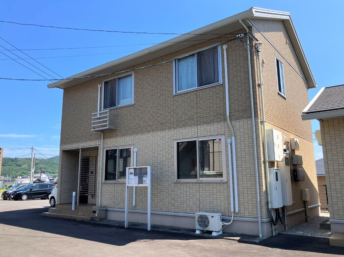 コートビレジ屋島Ⅱ B棟の外観