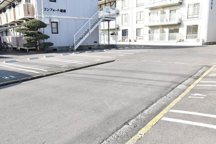 コンフォート屋島の駐車場|駐車場