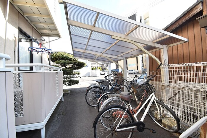 コンフォート屋島のその他共用部分|駐輪場