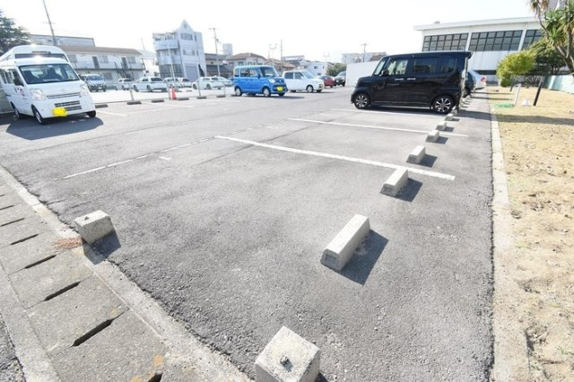 コーポメールブルーの駐車場|駐車場