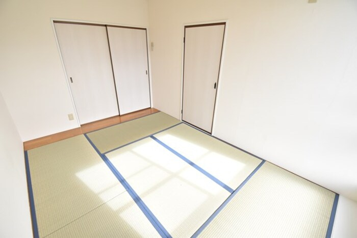 コーポメールブルーの和室|和室６帖