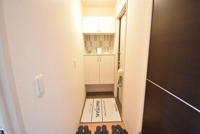 シャインポート屋島G・H棟 H棟の玄関|玄関