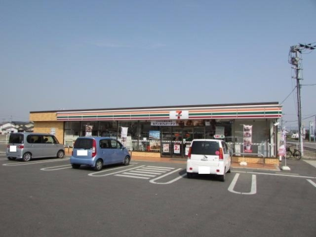 セジュール雅 A棟|セブンイレブン高松三谷町店 620ｍ 徒歩 約8分