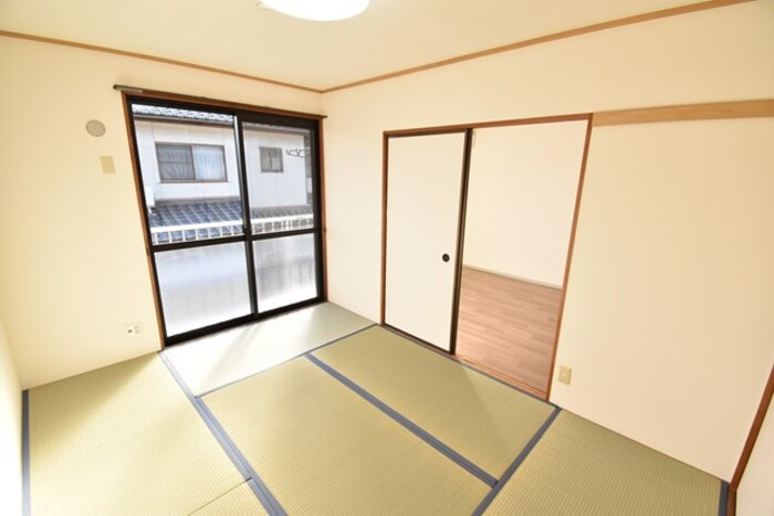 ハイツアベニール A棟の和室|和室６帖