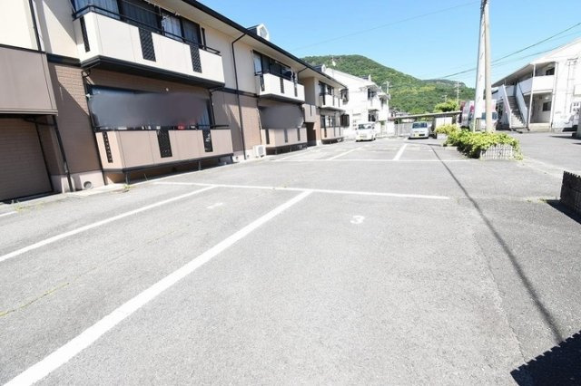 セントラルコートの駐車場|駐車場