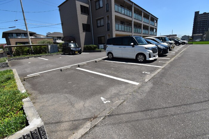 フィネス木太の駐車場|駐車場