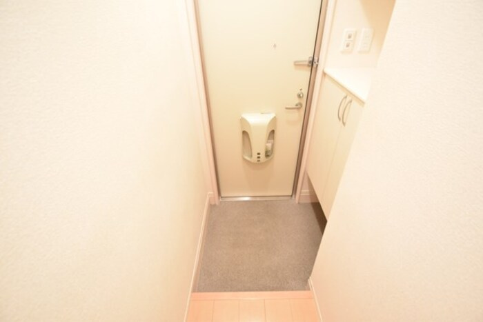 ピースタウン川東の玄関|玄関