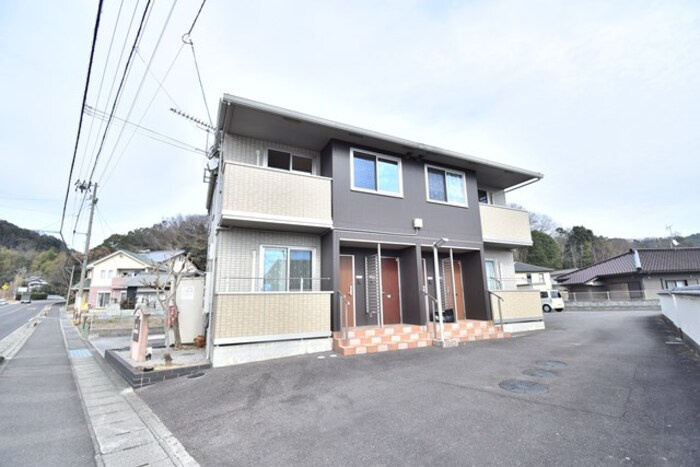 ピースタウン川東の外観|建物外観