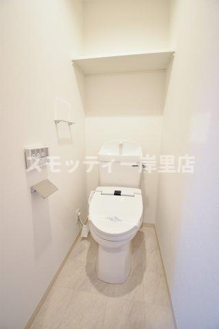 F maison SQUARE III番館のトイレ