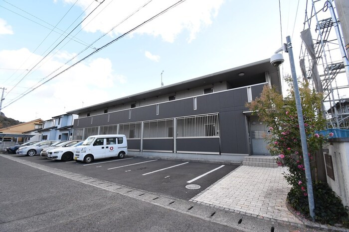 プラージュ屋島の駐車場|駐車場