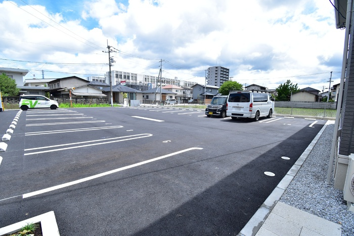 ブルージュの駐車場|駐車場