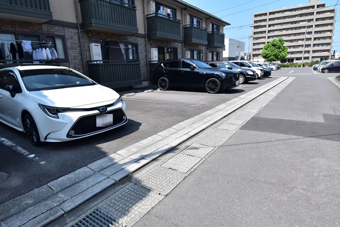 ベルタ松縄の駐車場|駐車場