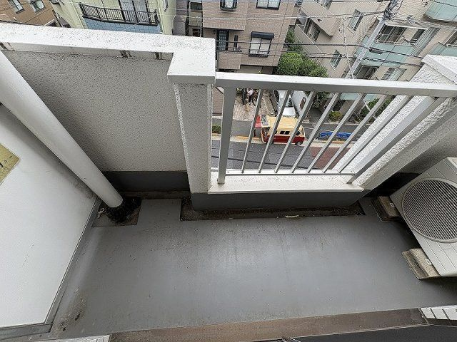 シャンボール小石川のバルコニー