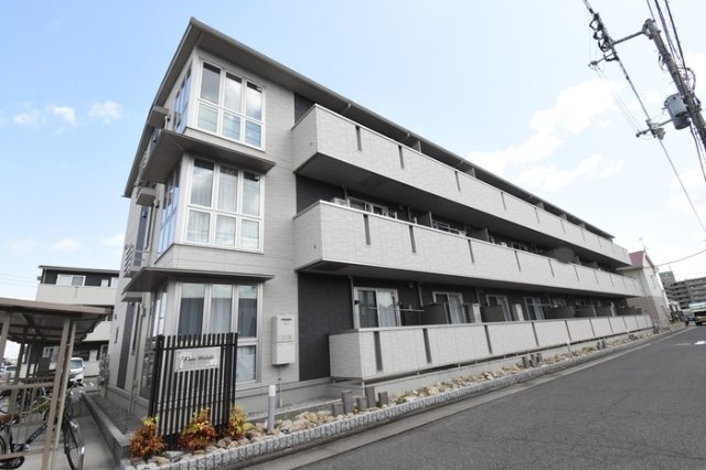 ラナ マラキ B棟の外観|建物外観