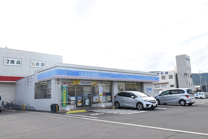 リーブルⅡ A棟|ローソン高松牟礼町店 １，１７８ｍ