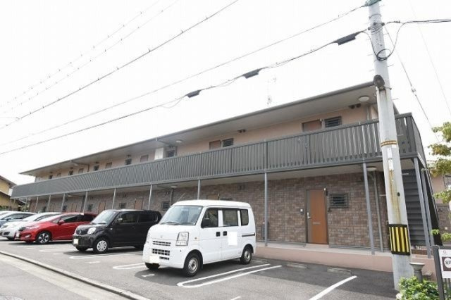 リビングタウン伏石Ⅱ A棟の駐車場|駐車場