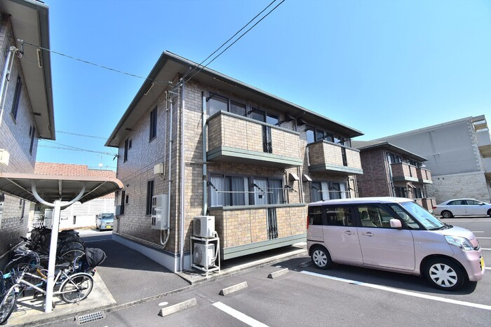 リビングタウン今里 B棟の外観|建物外観