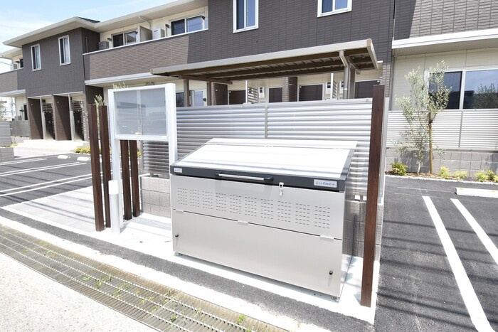 リバーフィールドⅡ|ゴミ置場・お知らせ板