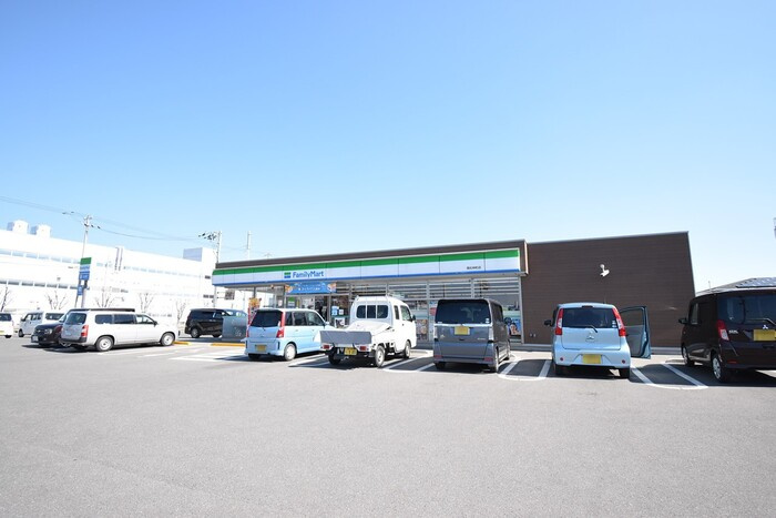 リバーフィールドⅡ|ファミリーマート高松林町店