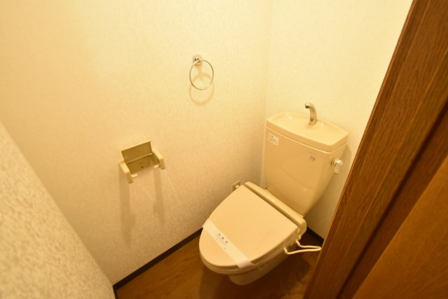 ソレアード甲東園のトイレ
