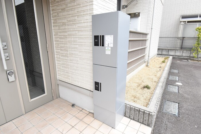レセンテ林|宅配ボックス