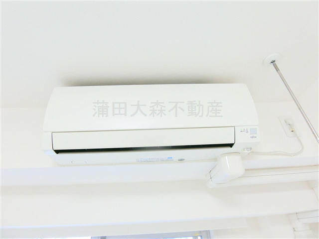 アゼスト千鳥町の設備|エアコン　取り外し可能な室内物干し