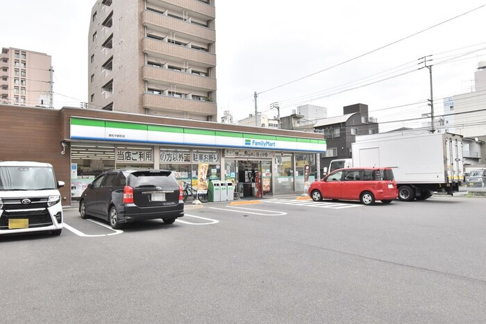 D-room一富士|ファミリーマート高松今新町店