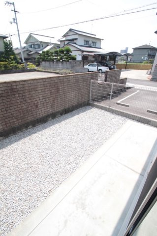 キュベレイ Mk-Ⅱの庭|専用庭げんかん