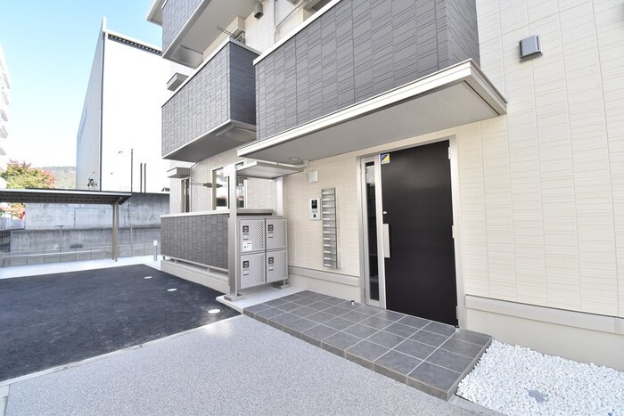 エレガンスコート 屋島のエントランス|エントランス