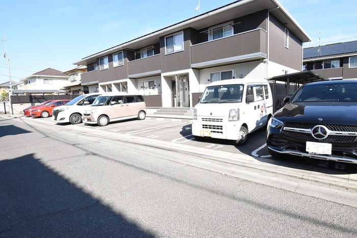 Zen 参番館の駐車場|駐車場