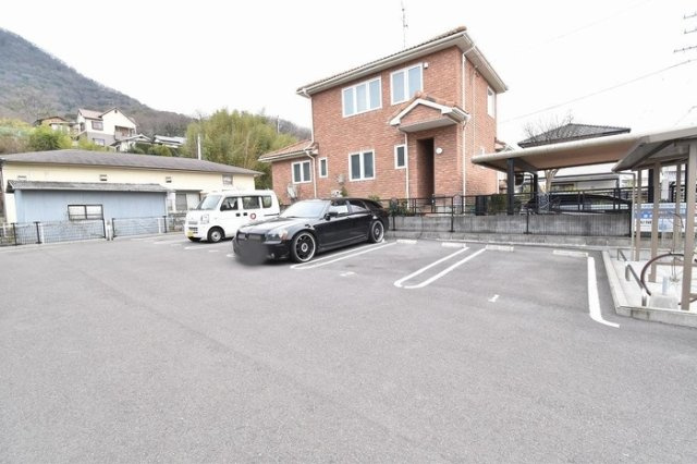 シャインポート屋島Ⅲの駐車場|駐車場