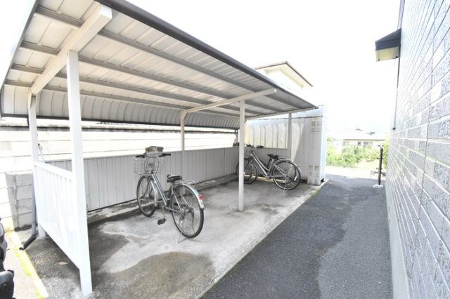 ビオトープ勝賀 A棟のその他共用部分|駐輪場