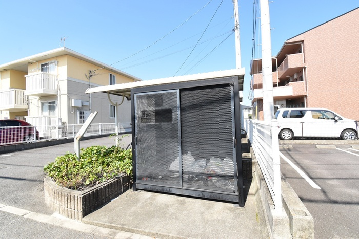 パラディー森塚|ゴミ庫