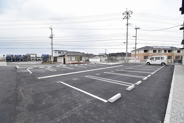 メゾン勝賀 B棟の駐車場|駐車場