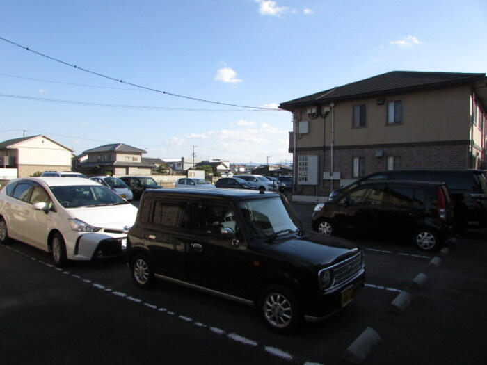 メゾンシャルム木太 A棟の駐車場|駐車場