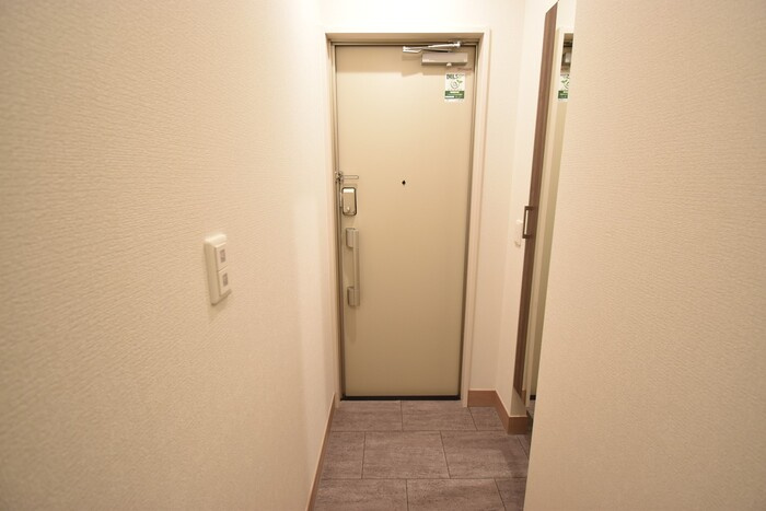 Ｄ－ＲＯＯＭ春日Ｃの玄関|玄関