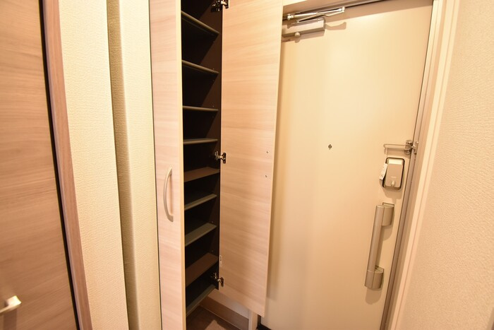 Ｄ－ＲＯＯＭ春日Ａの収納|シューズボックス