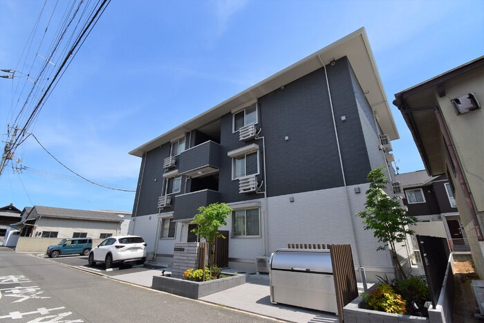 Ｄ－ＲＯＯＭ春日Ａの外観|建物外観