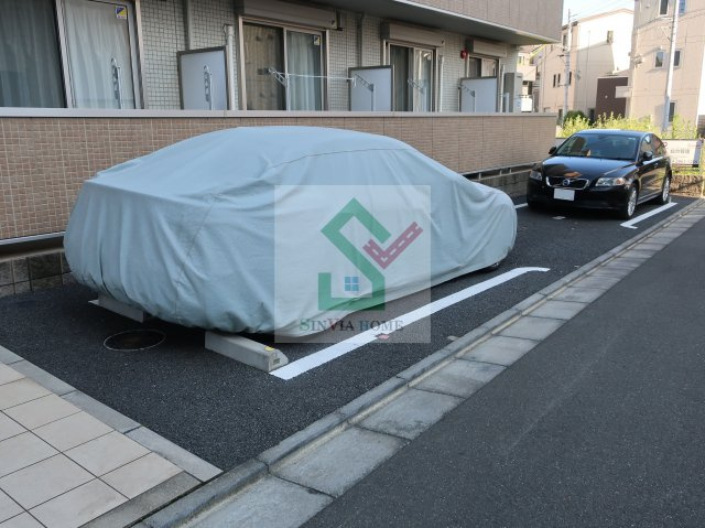 クイーンヒルズの駐車場